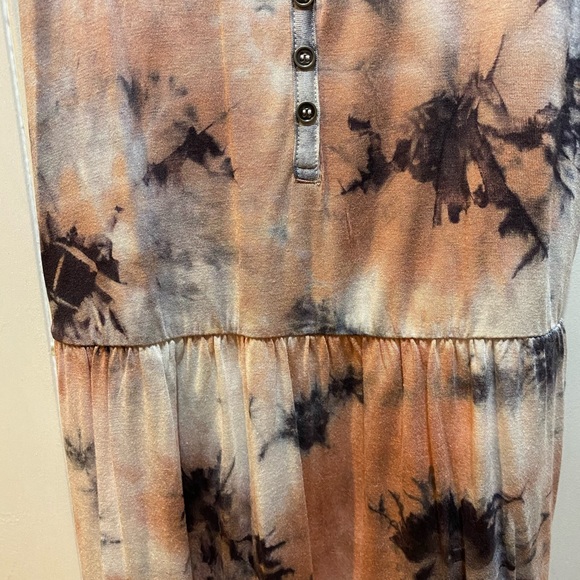 Beautiful Bohemian tank! - Picture 5 of 6